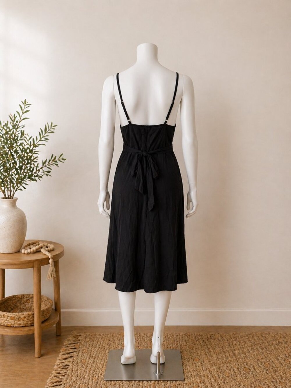 Cupshe Black Wrap Midi Dress NWT Size Medium Spaghetti Strap Ruched Side - Picture 2 of 6